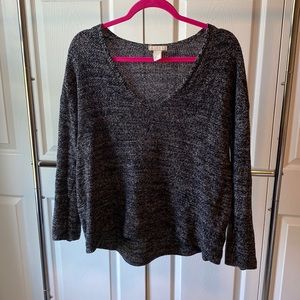 H&M black and white v-neck sweater